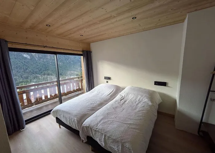 8 Pieces, 15 Pers, Chatel, Avec Balcon - Fr-1-676-234 * Châtel